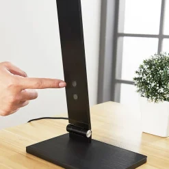 Salome - dæmpbar LED skrivebordlampe, sort^Lucande Hot