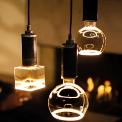 LED Floating-Cube 86 E27 4,5W varmhvid klar^SEGULA New