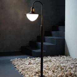 EGLO Gadebelysning>Sirmione vejlampe med glasskærm