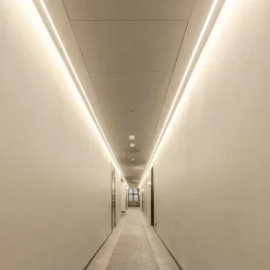 SLC LED-Strip Ultra Long iCC IP67 30m 240W 4.000K^The Light Group Best