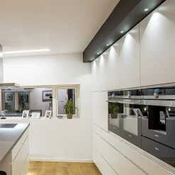 The Light Group SLC MiniOne Tilt LED-indbygningslampe sort 3.000 K