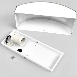 Smart udendørsvæglampe Raja i stribelook^Lindby Online