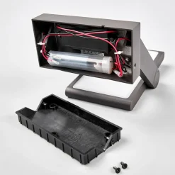 Solcelledrevet LED-udendørsvæglampe Valerian^Lucande Sale