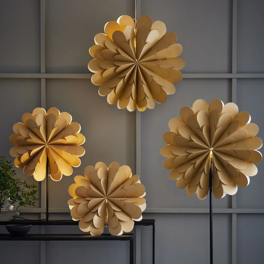 Stående stjerne Maravilla, guld/sort Højde 68 cm^Markslöjd Clearance