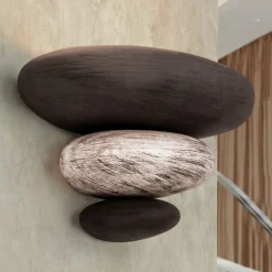 Stenimitation: den beige-brune væglampe LITICA^ORION Hot