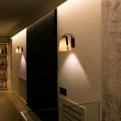 Stood væglampe med skærm af kirsebærtræ^FARO BARCELONA New