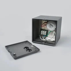 Tanea - LED loftlampe i terningform, IP54^Lucande Best