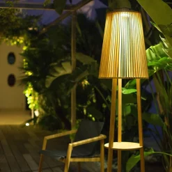 Les Jardins Tecka sol-gulvlampe med sensor, teak