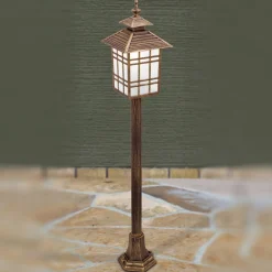 Traditionel Ilka gadelampe i lygteform^ORION Online