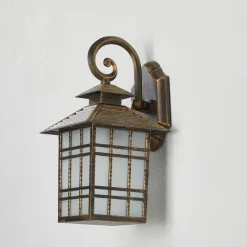 Traditionel Ilka udendørs væglampe som lygte^ORION Discount