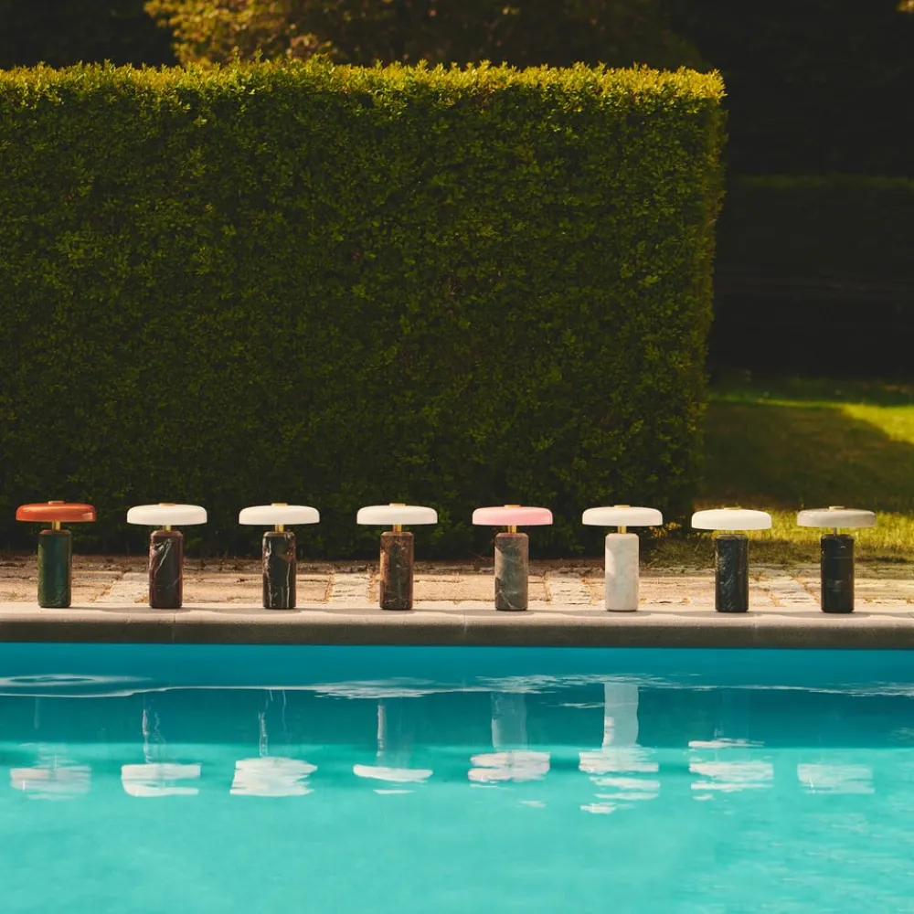 Trip LED genopladelig bordlampe, brun/hvid, marmor, glas, IP44^DESIGN BY US