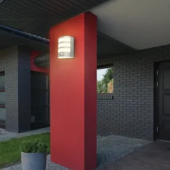 Udendørs LED-væglampe 3795014, kromfarvet, sensor, IP44^Briloner Best