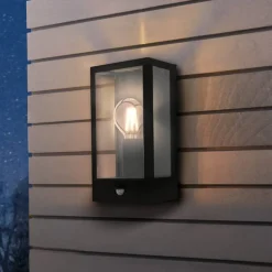 EGLO Udendørs væglampe Alamonte med sensor, sort