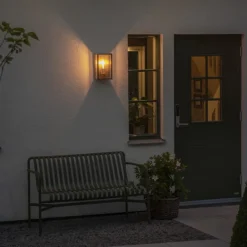 Konstsmide Udendørs væglampe Carpi, messing, bredde 18 cm