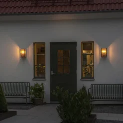 Konstsmide Udendørs væglampe Carpi, messing, bredde 18 cm