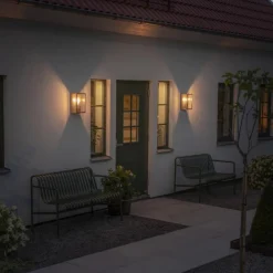 Konstsmide Udendørs væglampe Carpi, messing, bredde 18 cm