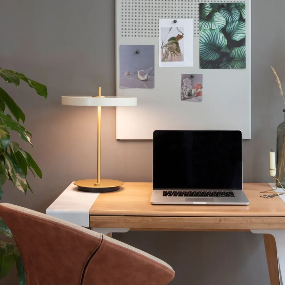 LED-bordlampe Asteria Table, USB, perlehvid/messing^UMAGE Online