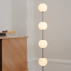 UMAGE LED-gulvlampe Audrey, stålfarvet, højde 128 cm, 4 lyskilder