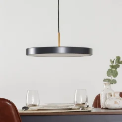 UMAGE LED-hængelampe Asteria Medium antracit/messing Ø 43 cm