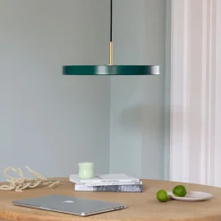 LED-hængelampe Asteria Medium, grøn/messing, Ø 43 cm^UMAGE Clearance