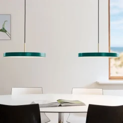 LED-hængelampe Asteria Medium, grøn/messing, Ø 43 cm^UMAGE Clearance