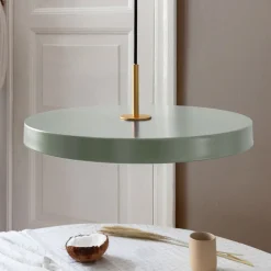 UMAGE LED-hængelampe Asteria Medium lysegrøn/messing Ø 43 cm
