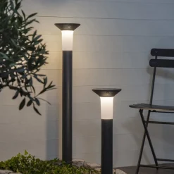 STAR TRADING Valta LED solcellelys til stien med bevægelsessensor