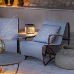 Verti LED solcellebordlampe, teakgrå, 3.000 K, 300 lm^Les Jardins Best