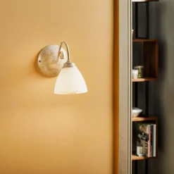 Væglampe Adoro med glasskærm, hvid^Lamkur New