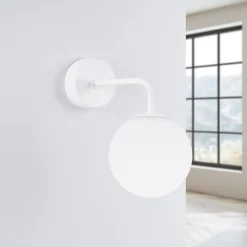 SOLLUX LIGHTING Væglampe Astral, hvid, udspring 22 cm, stål/glas