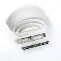 Væglampe Azriel i gips, hvid, halvrund, 3 niveauer^Lindby Online