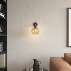 TK Lighting Væglampe Cubus, sort/rav, glas, Ø 18 cm, E27