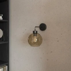 TK Lighting Væglampe Cubus, sort/rav, glas, Ø 18 cm, E27