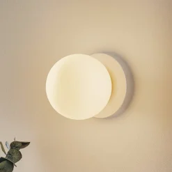 Væglampe Minerva K1, hvid, Ø 15 cm, glas/metal^EMIBIG LIGHTING