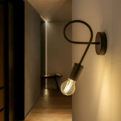 HELAM Væglampe Oxford i metal i sort