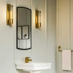 Væglampe til badeværelset Wellington1, messing, 1 lyskilde, højde 40 cm^Quintiesse