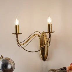 Væglampe Tori K2 i lysestageform, guld^EMIBIG LIGHTING Online