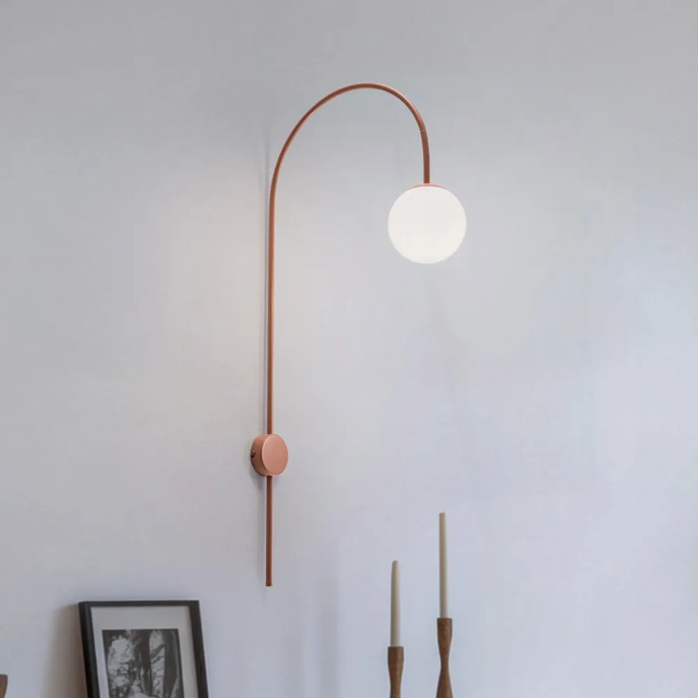 ALDEX Væglampe Una, metal, glas, koralrød