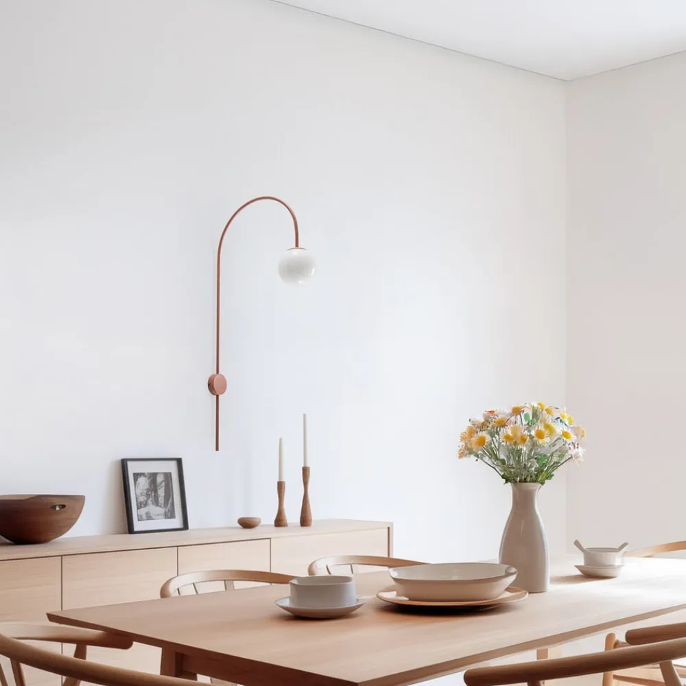 ALDEX Væglampe Una, metal, glas, koralrød