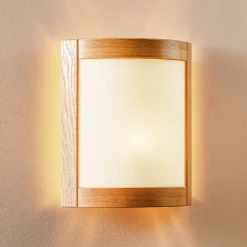 Lamkur Væglampe Zanna i træ, højde 34 cm, lys eg