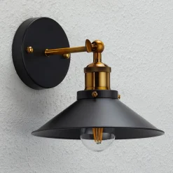 Globo Væglamper>Viktor - en væglampe med et industrielt design