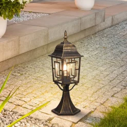Trio Lighting Terrassebelysning|Sokkellamper>Volturno standerlampe, rustfarvet, højde 47 cm, aluminium