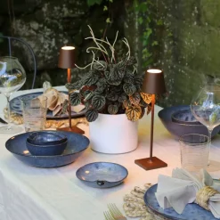 Zafferano Dekorationsbelysning|Terrassebelysning>LED-batteridrevet bordlampe Poldina micro, rustbrun, IP65